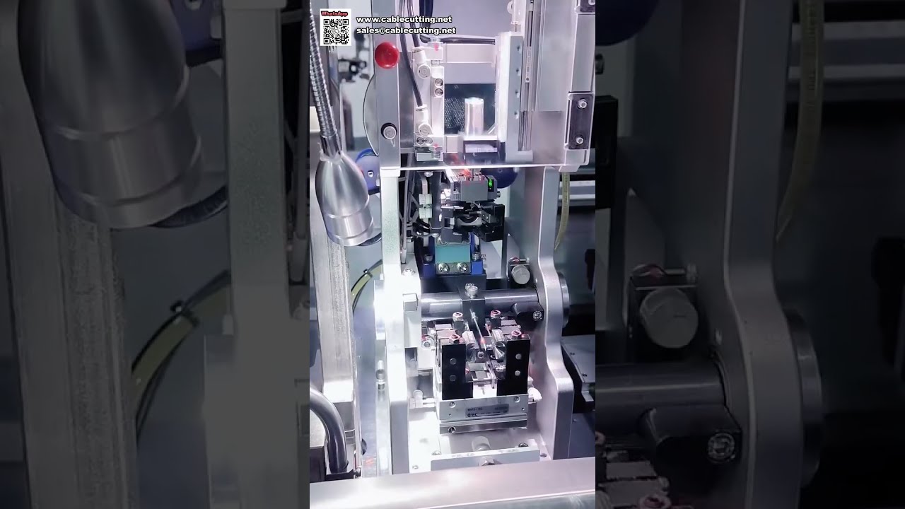 Automatický krimpovací stroj na terminály s vysokou přesností a vkládáním vodotěsných zátek