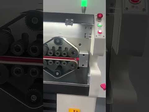 Automatický stroj na odizolování a řezání drátů B120 B180 s dotykovým displejem a pásovým podavačem
