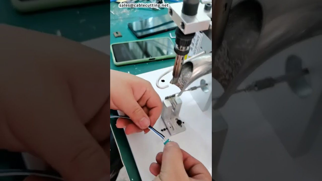 Automatický pájecí stroj na rotační přepínače