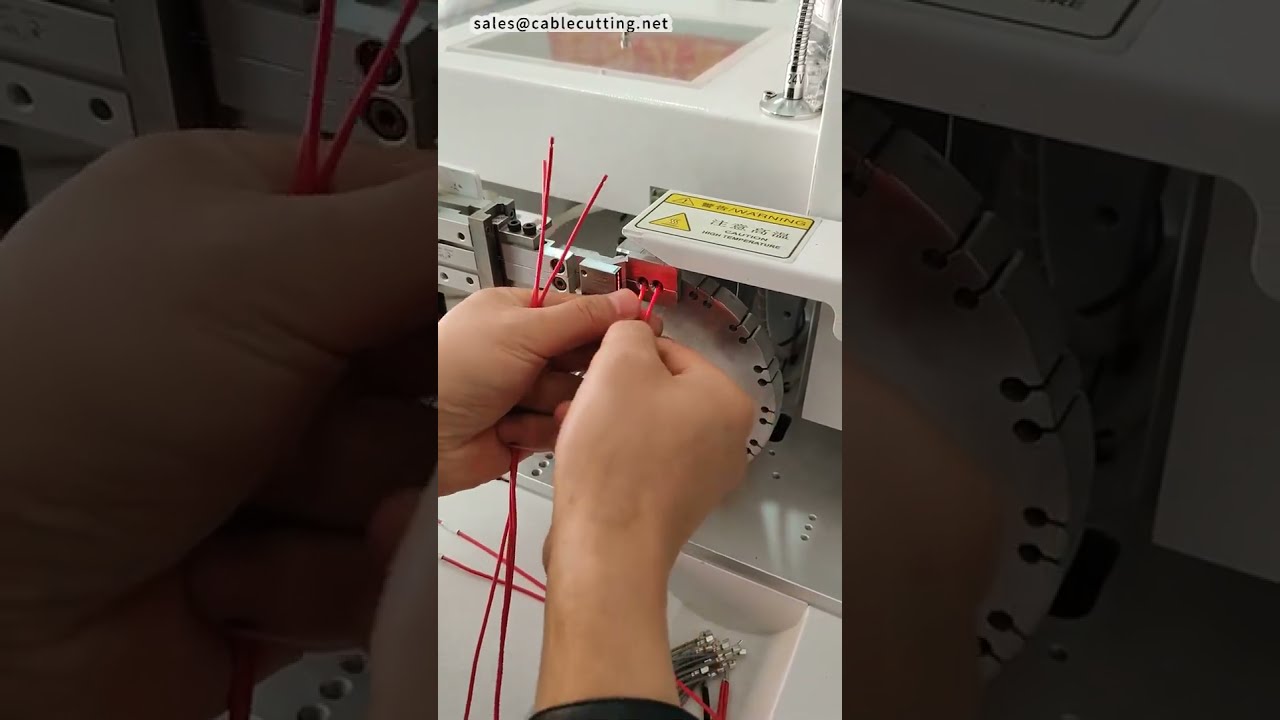 Automatický stroj na vkládání a navlékání trubiček #továrna #automatizace