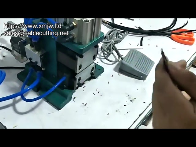 Pneumatic Multi-Core Wire Stripping and Twisting Machine