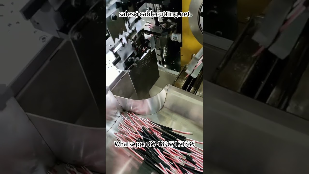 Automatické odizolování a krimpování kabelů – stroj pro přední kontakty a zadní zakončení