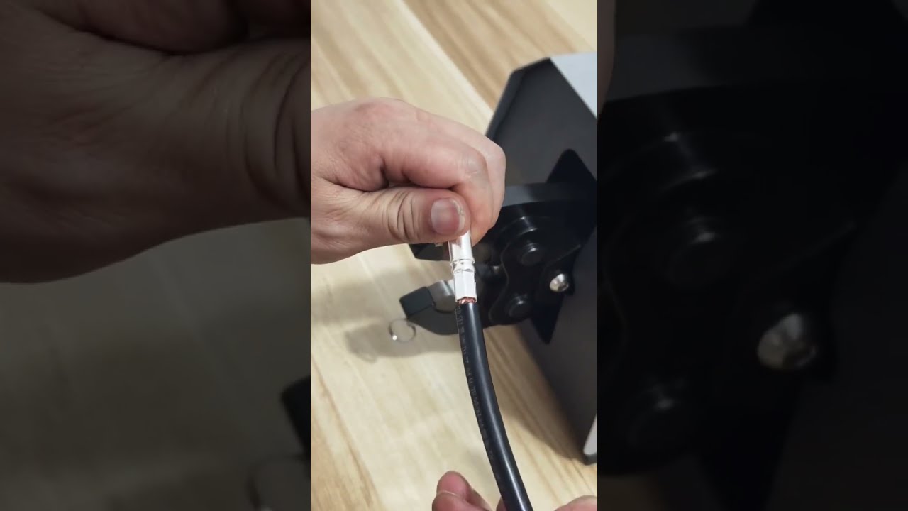 120-L Pneumatic Wire Crimper for Hexagonal Crimp on New Energy Connectors