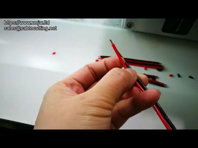 Automatický stroj na řezání a odizolování FFC plochých kabelů (2–14 pinů, 20 mm)