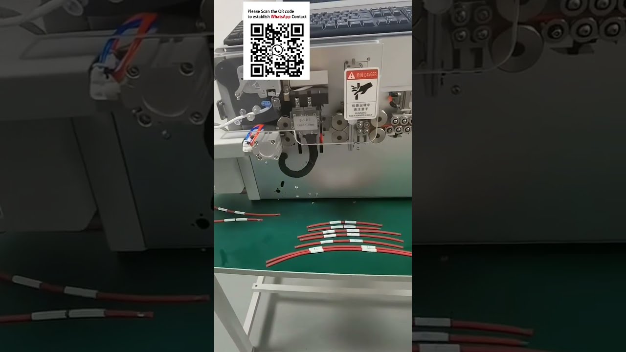 Plně automatický stroj na řezání, odizolování, tisk a nasazování číslovaných trubiček