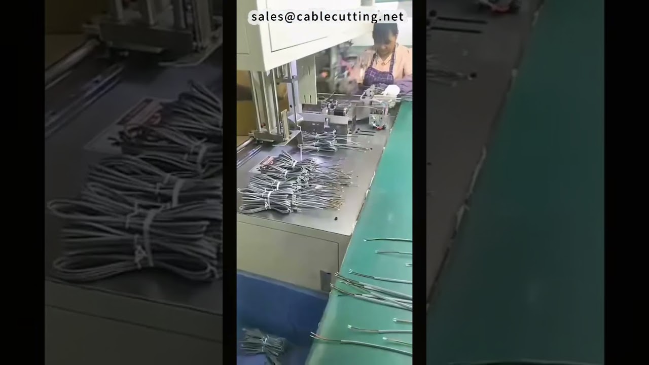 Automatické pájení, vstřikování a navíjení s vázáním na výrobní lince