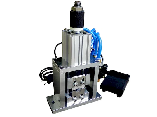 Vertikální systém stroje na řezání hliníkové fólie WPM-901